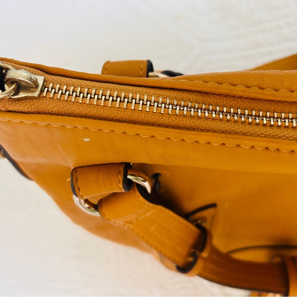 GUC - Jessica Simpson Mustard Yellow Leather Tote with Branded Charm - Picture 9 of 15